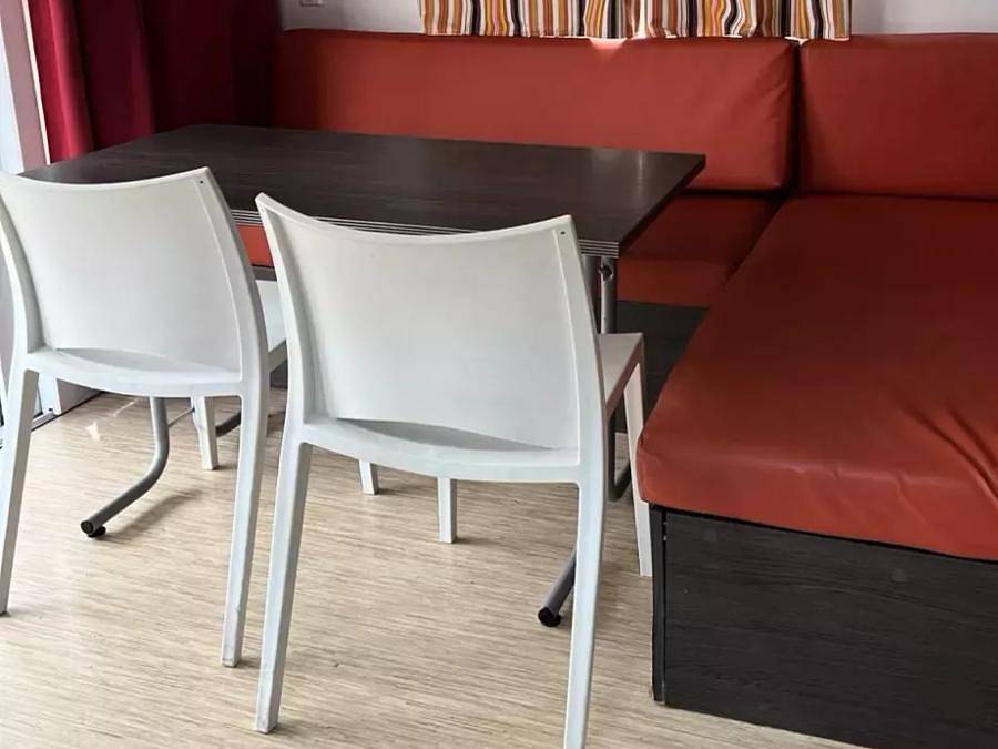 Camping Le Peyrolais - Mobilhome 4 personnes - Mobil-Home O'Hara 3 Pièces 4 Personnes Climatisé in Saint-Julien-de-Peyrolas, Région de Nîmes