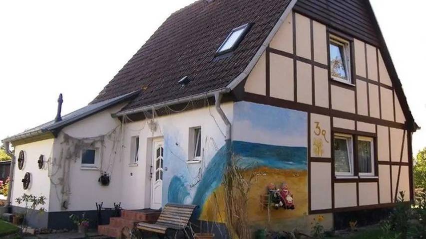 Bungalow für 13 Personen, mit Sauna und Garten in Zempin