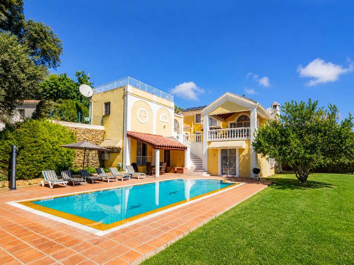 Villa para 12 pessoas, com jardim e piscina em Marbella