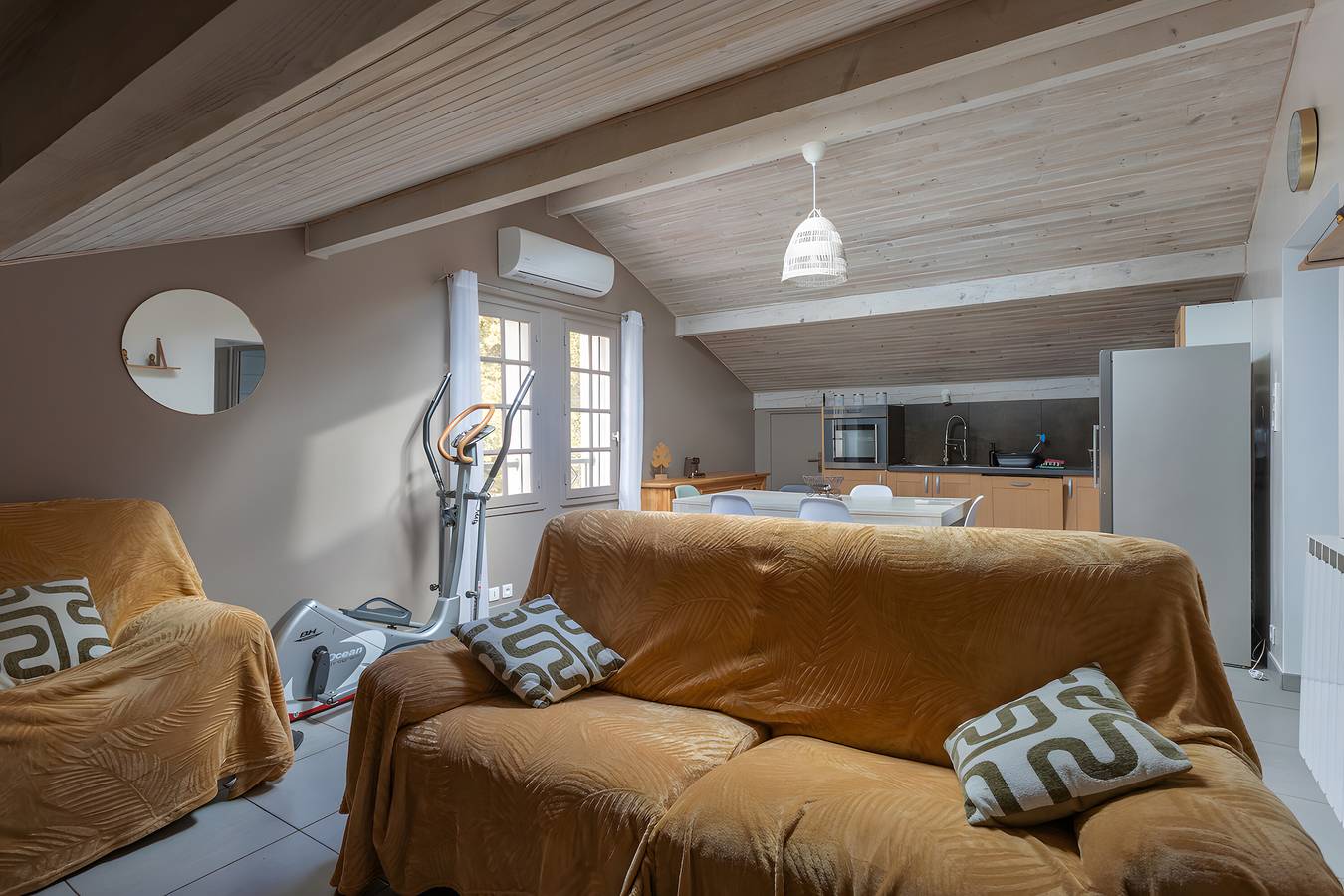 Apartamento entero, Apartamento 'Maison Xara-heguia' con aire acondicionado in Hasparren, Region de Bayona