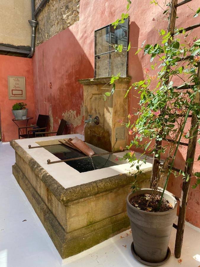 Chambre d’hôte pour 2 personnes, avec Terrasse ainsi que Jardin et Vue à La Roque-d'Anthéron