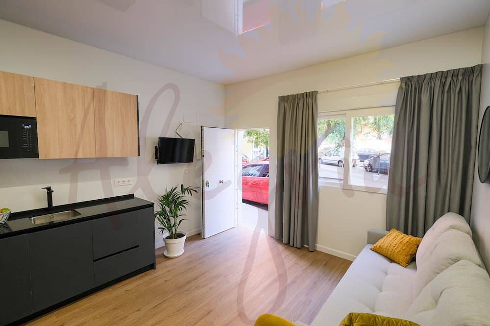 Ganze Wohnung, Al Estudio moderno en Alicante in El Barrio, Alicante