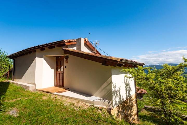 Apartamento para 2 personas, con jacuzzi en Piloña