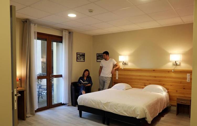 Hôtel pour 4 personnes, avec Terrasse à Lamalou-les-Bains