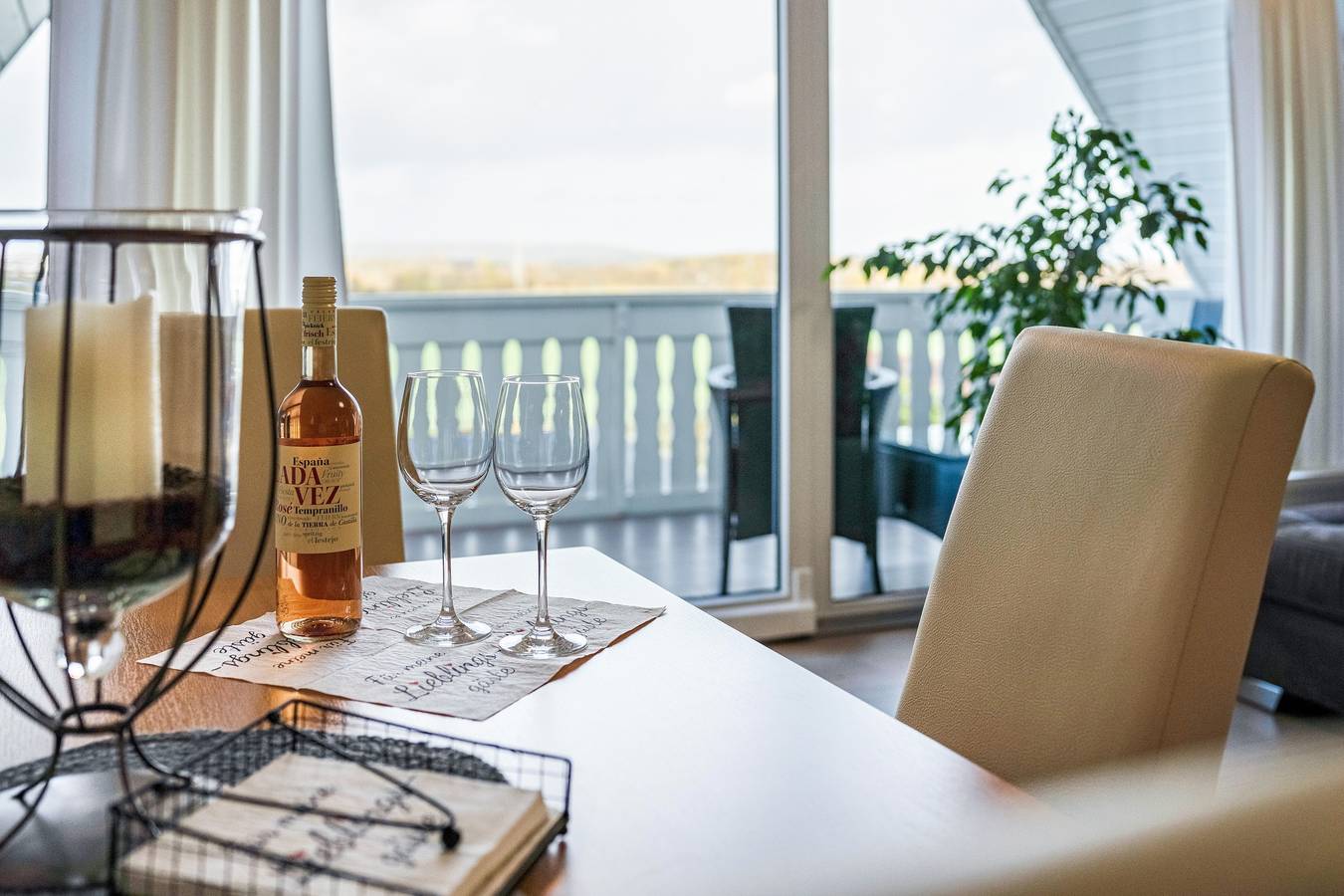 Appartement 'Nice Days' met Uitzicht op de Bergen, Balkon en Wifi, foto 8