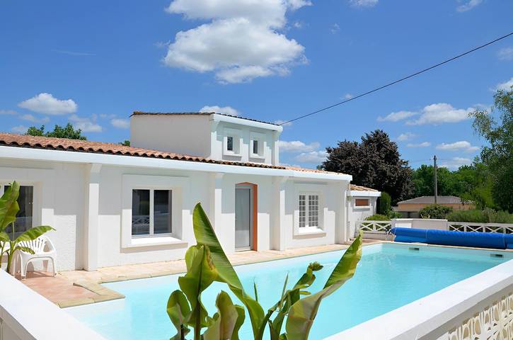 Chambre d’hôte pour 4 personnes, avec piscine et jardin, animaux acceptés
