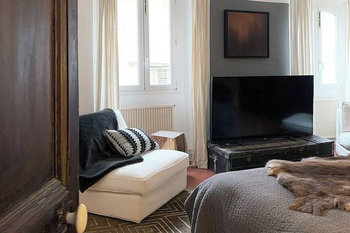 Location de vacances pour 9 personnes, avec terrasse et piscine à Montferrat - 4