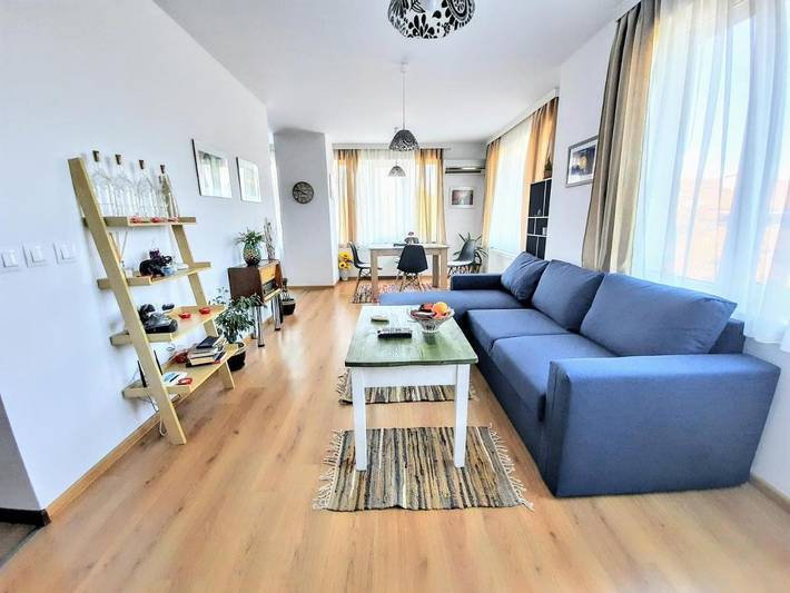 Appartement de vacances pour 6 personnes, avec Balcon ainsi que Terrasse et Vue à Roussé