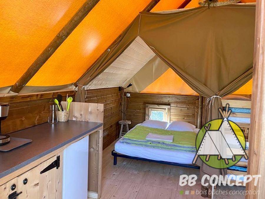 Camping du Lac de Cormoranche - Bungalow toilé 4 personnes - Bungalow Amazone à la nuitée in Cormoranche-sur-Saône, Région de Bourg-en-Bresse