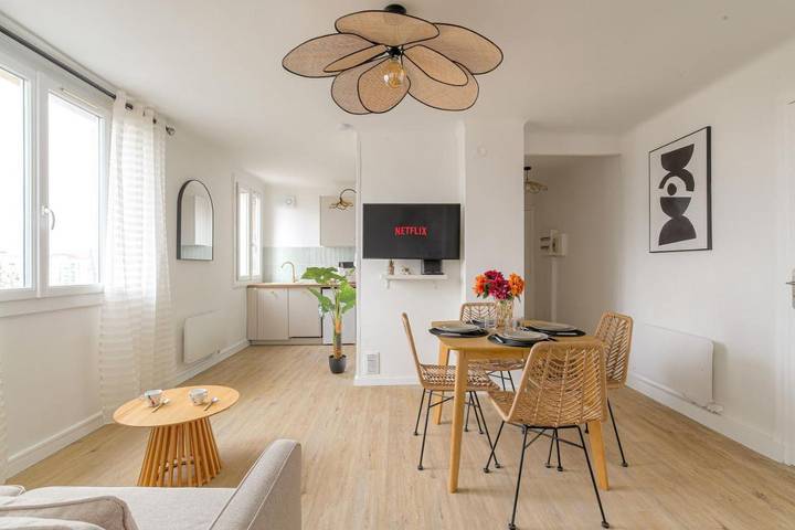 Gîte pour 6 personnes à Vénissieux