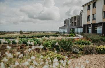Hôtel pour 2 personnes, avec jardin à Plouider