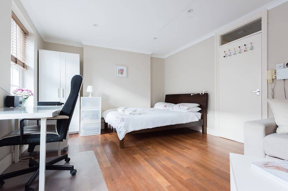 Appartement entier, Studio Fitzrovia confortable dans une rue pavée calme dans le West End! in Londres, Angleterre du Sud-Est