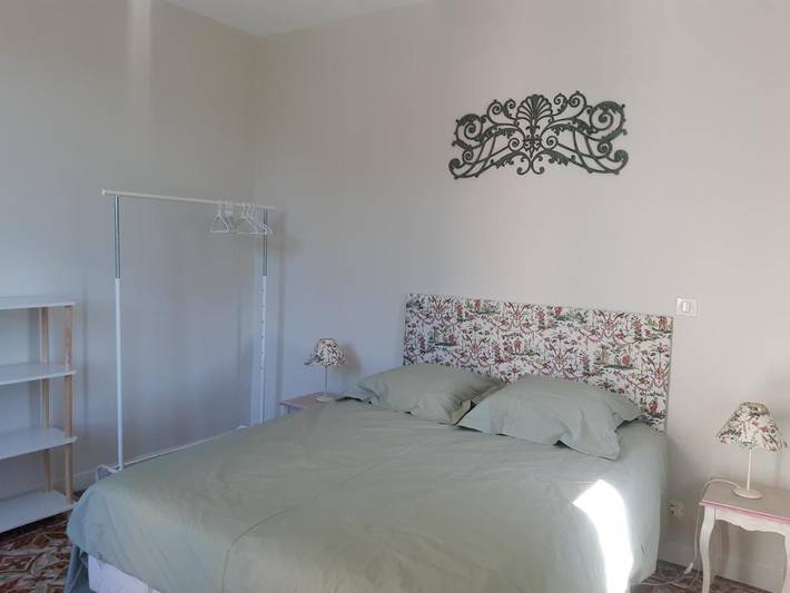 Gîte pour 4 personnes, avec terrasse à Allègre-les-Fumades - 3