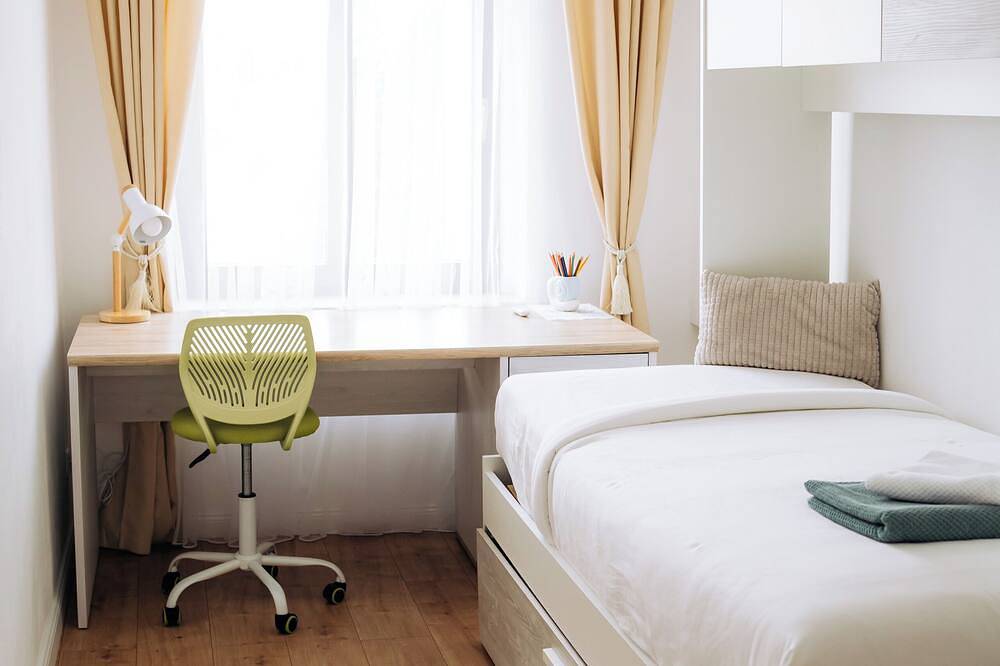 Ganze Wohnung, Moderne Ferienwohnung We4 mit Balkon, Terrasse und kostenlosem Parkplatz in Reichenbach, Chemnitz und Umgebung