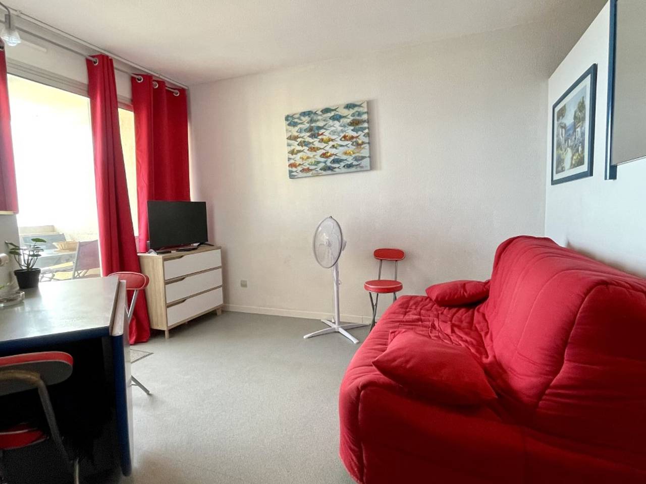 Appartement entier, Appartement avec Piscine et Terrasse Proche Commerces in Canet-en-Roussillon, Côte d'Améthyste