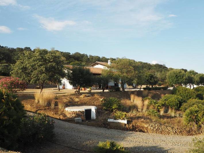 Casa rural para 8 personas, con piscina además de jardín y vistas en El Castillo de las Guardas - 2