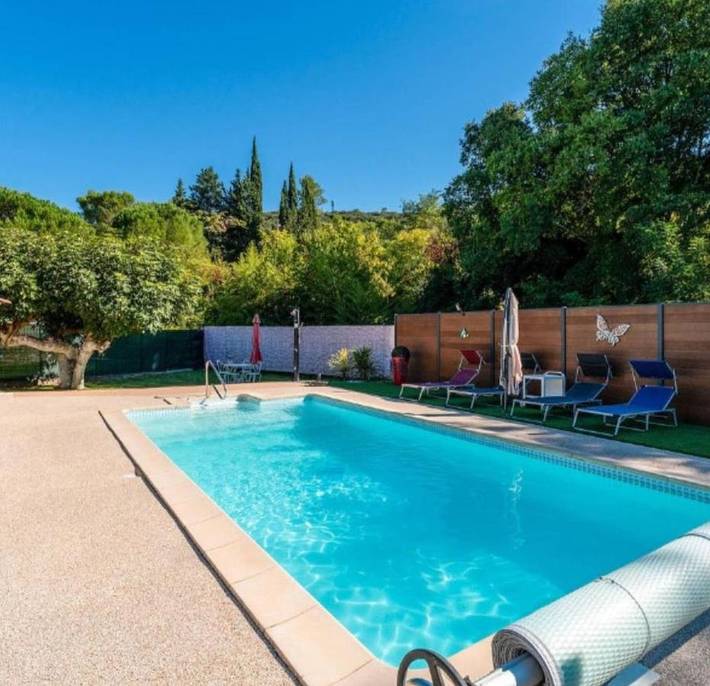 Chambre d’hôte pour 2 personnes, avec piscine et jardin