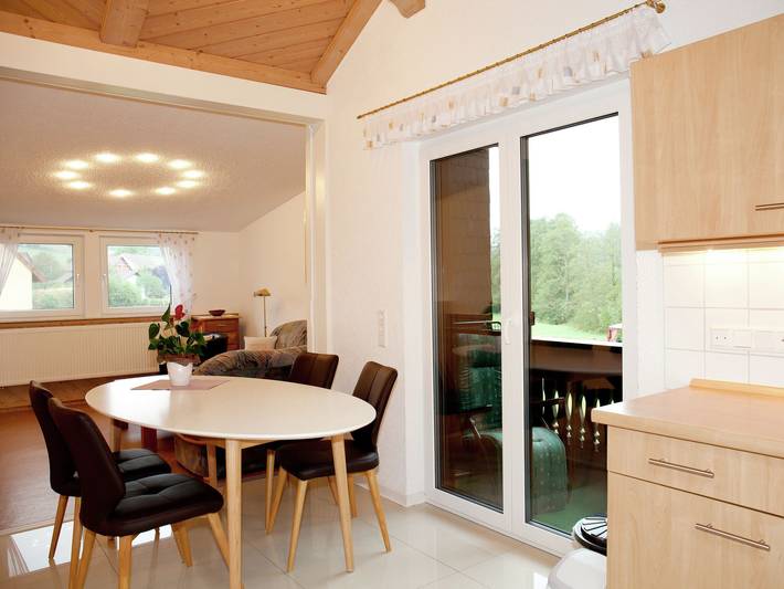 Hütte für 6 Personen, mit Balkon und Garten, kinderfreundlich im Odenwald - 4