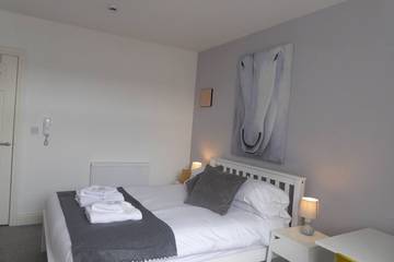 Apartment for 6 People in Chester, Cheshire, Photo 3