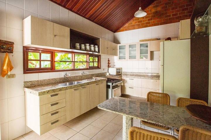 Ferienhaus für 12 Personen, mit Terrasse und Sauna sowie Garten und Pool - 1
