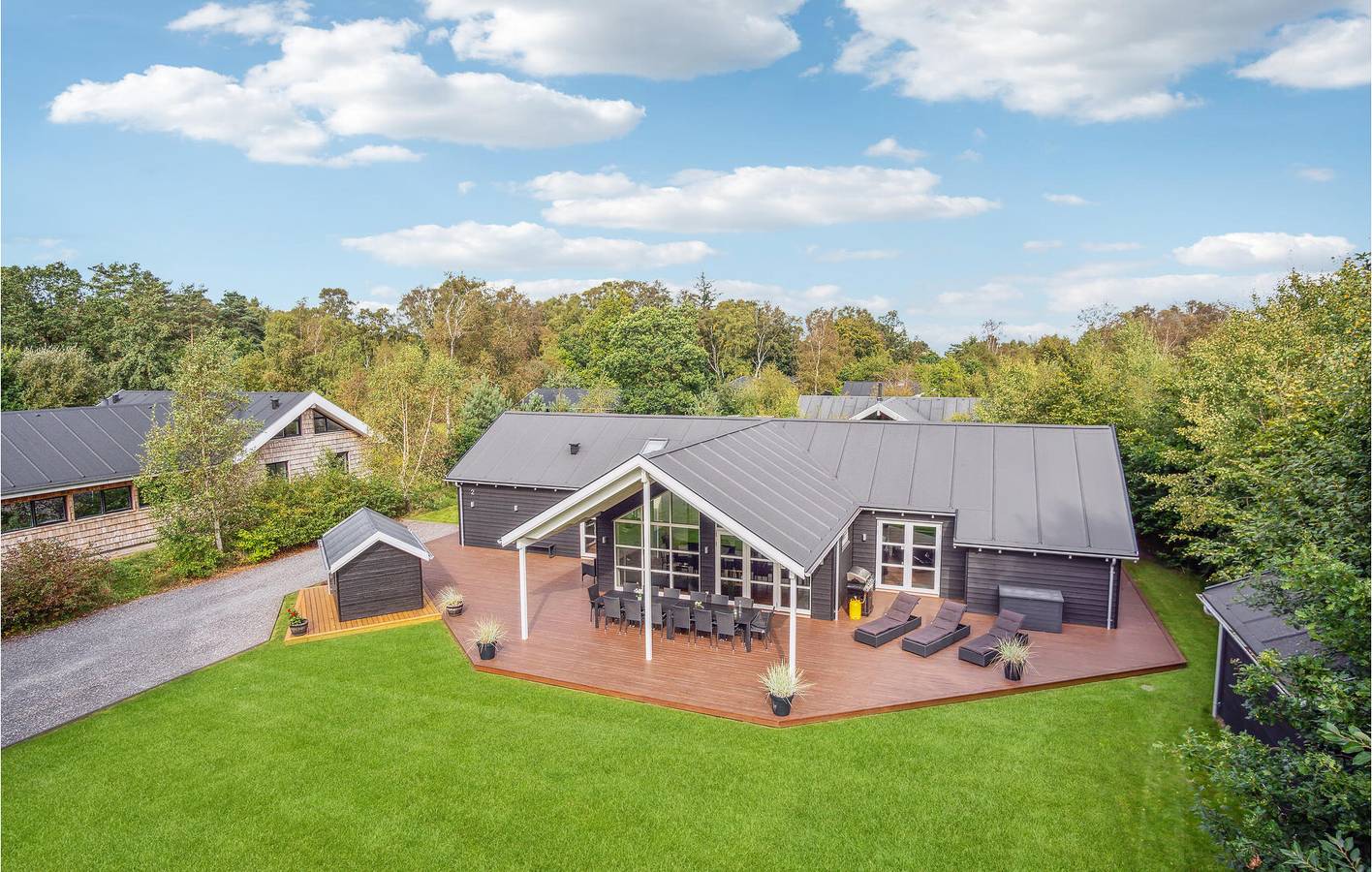 Feriehus for 14 personer med jacuzzi in Grenå Strand, Grenaa