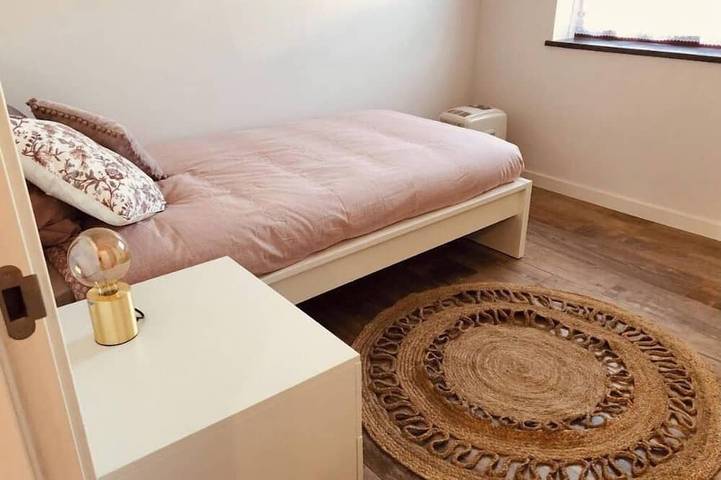 Country house with modern amenities, 5 minutes from the natural pools in Altares, Terceira (Azoren)