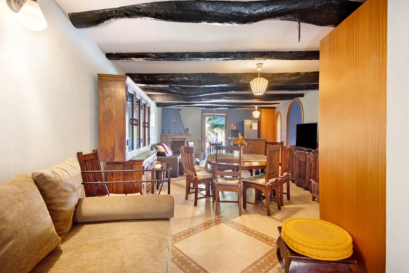 Ferienhaus 'Porto Douro' mit Privat- und Innenpools, beheiztem Wasser, Terrasse und Wlan in Foz do Sousa e Covelo, Porto Distrikt