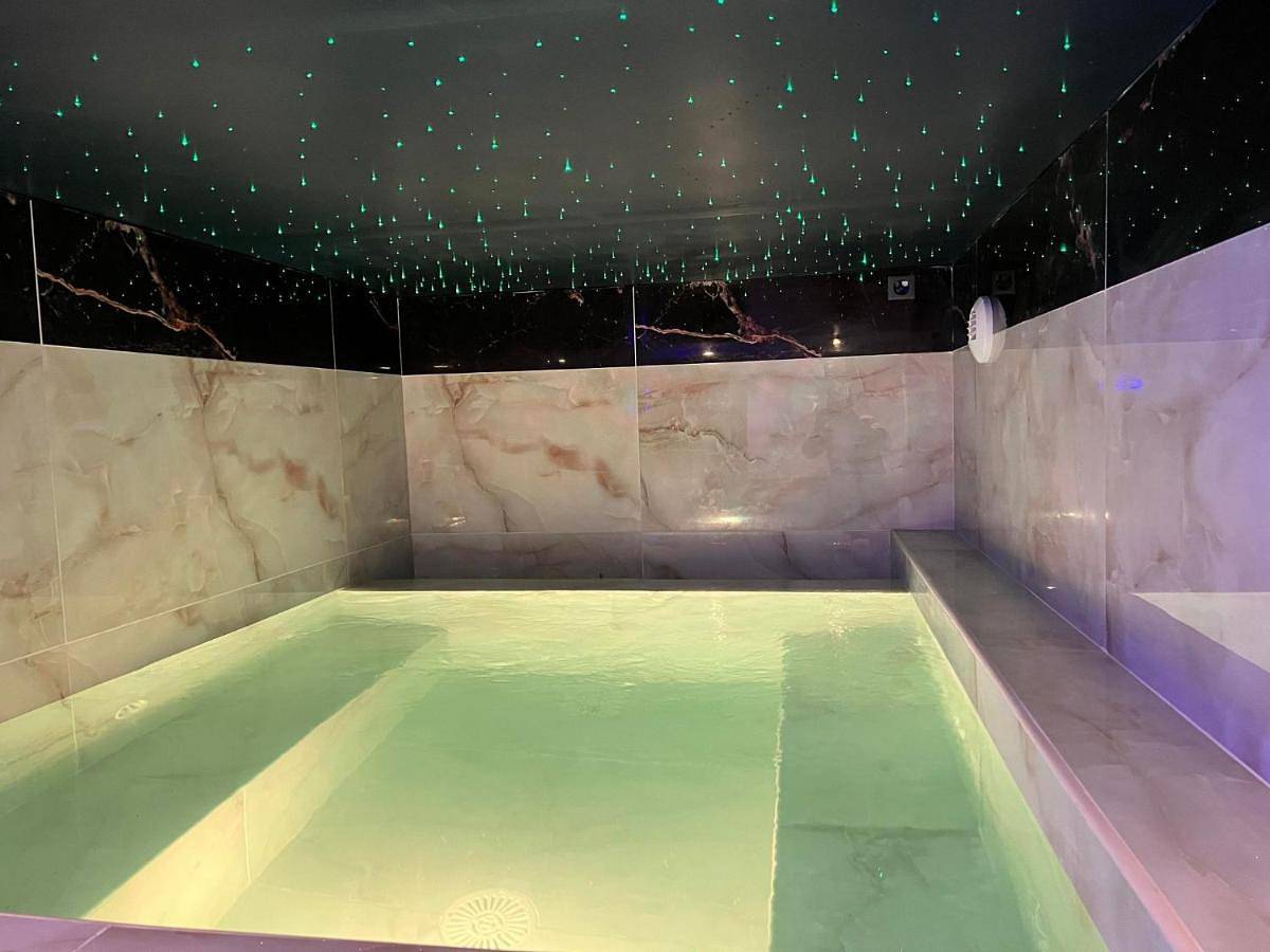 Villa with Private Pool in Taradeau, Région de Draguignan