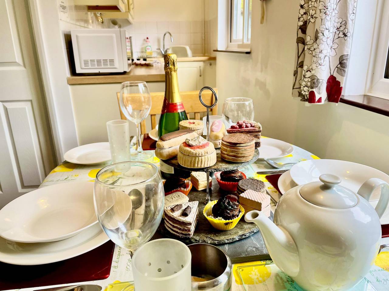 Saltwater Holiday Lodge - For Penzance & St Ives in Cornwall