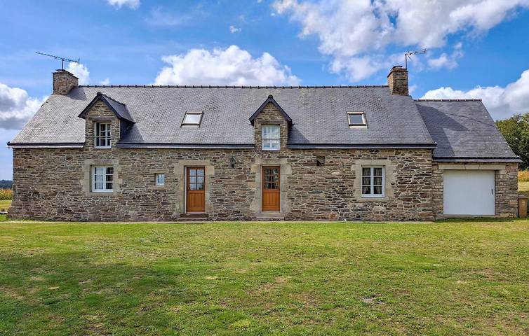 Location de vacances pour 5 personnes, avec jardin, animaux acceptés à Saint-Gravé