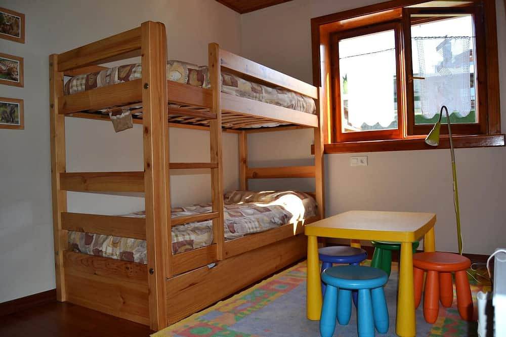 Apartamento entero, Apartamento con piscina en Osseja capacidad 7 in Osséja, Parque Natural Regional de los Pirineos Catalanes