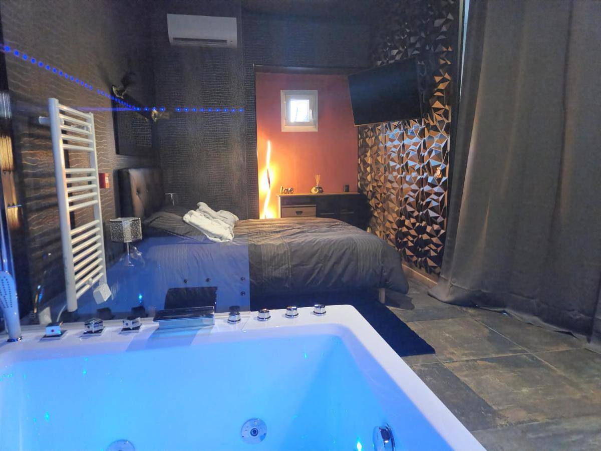 Appartement entier, One-Bedroom Apartment in Chaumuzy, Parc naturel régional de la Montagne de Reims