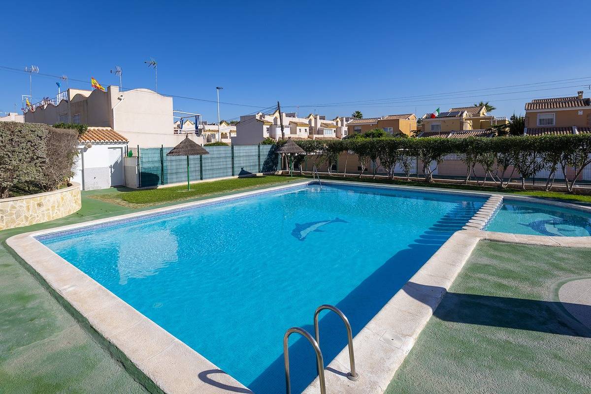 Villa pour 8 personnes avec vue sur le lac in Torrevieja, Costa Blanca