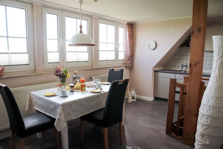 Ferienwohnung für 3 Personen, mit Terrasse und Garten in Wenkendorf - 2