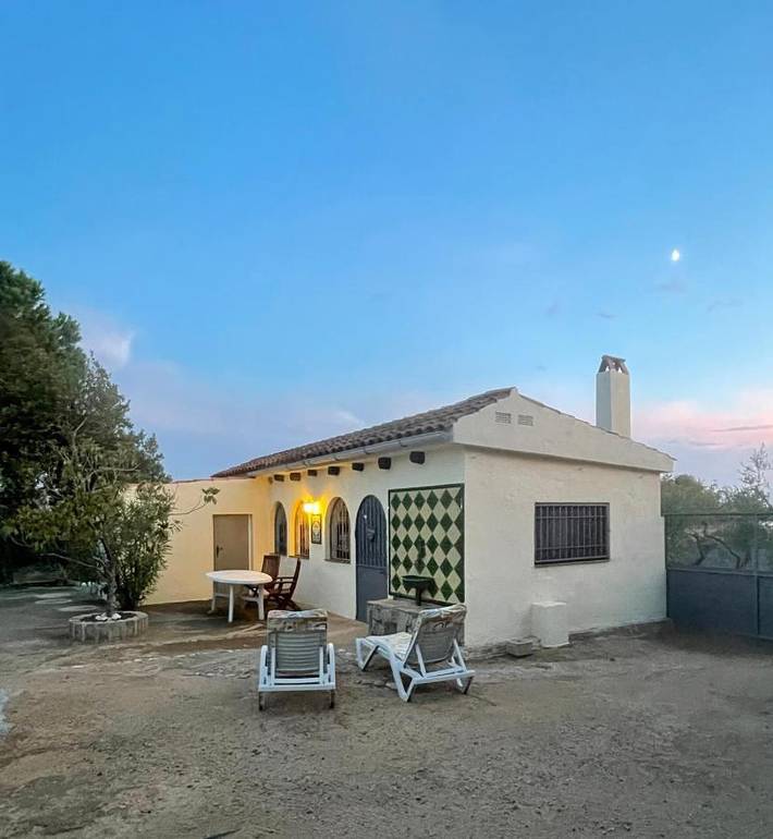 Casa rural para 2 personas, con Terraza y Jardín además de Piscina y Vistas en Aleixar
