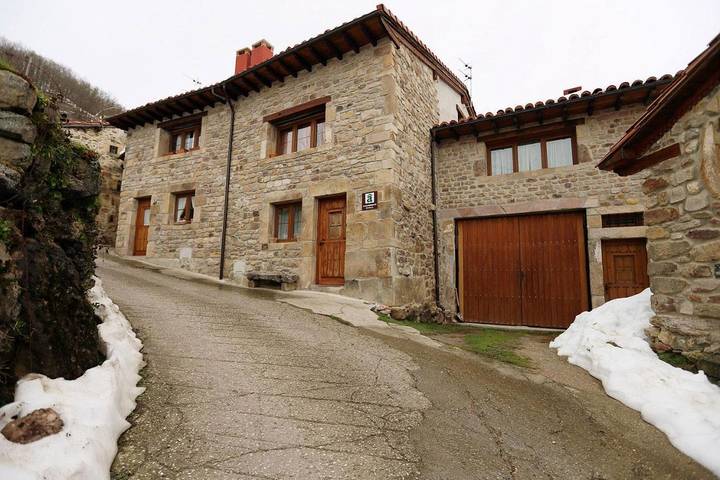 Casa rural para 8 personas, con Vistas en Valle del Nansa