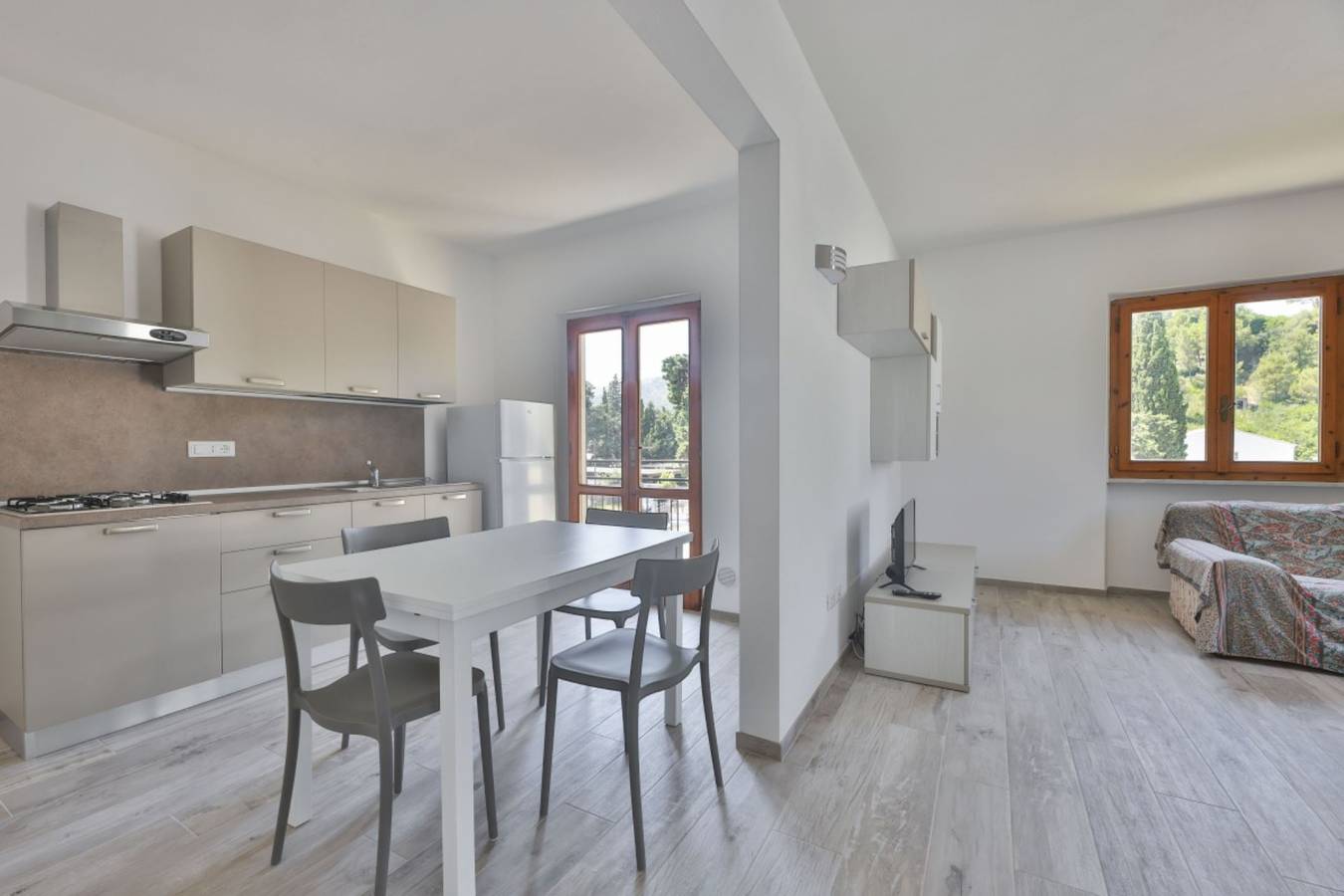 Ganze Ferienwohnung, Ferienwohnung für 4 Personen mit Balkon in Spiaggia di Marina di Campo, Marina di Campo