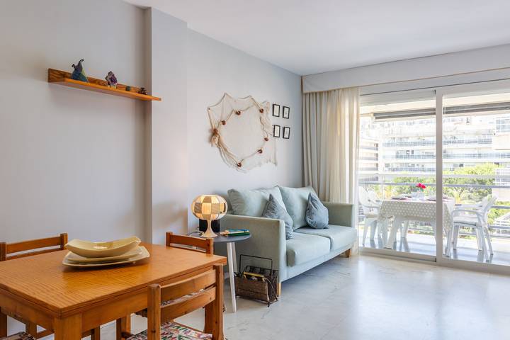 Apartamento entero, Apartamento en primera línea de mar in Els Pins Blanes, Blanes