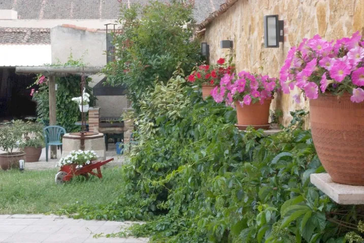 Apartamento de vacaciones para 2 personas, con jardín y vistas - 1