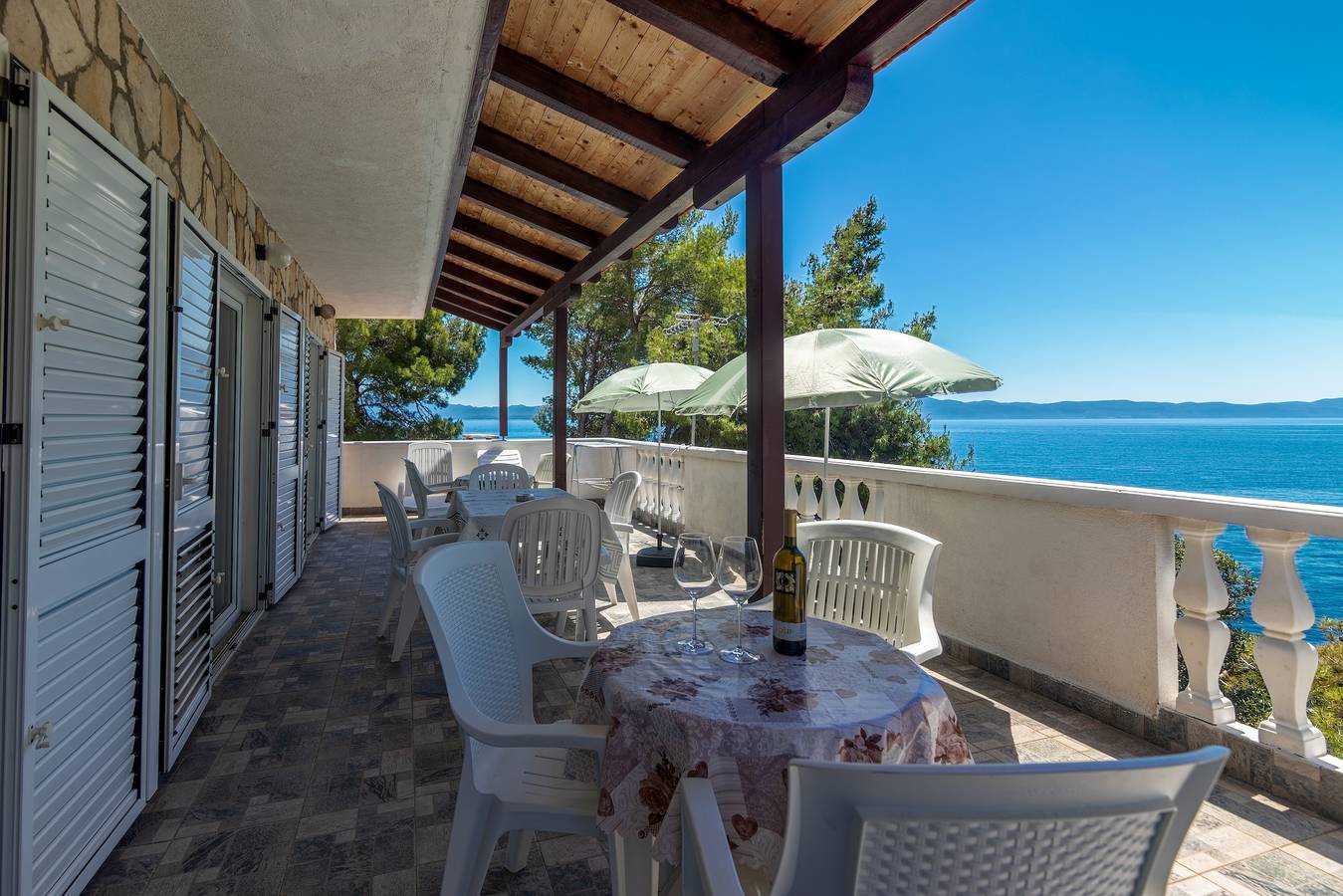 Agriturismo per 8 Persone in Gdinj, Isola di Lesina