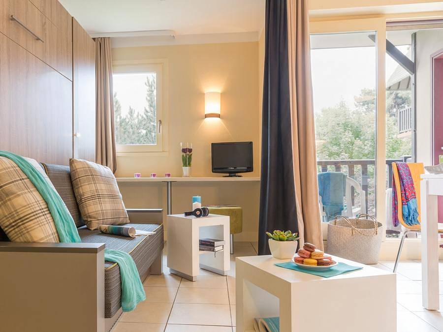 Pierre & Vacances Résidence Les Embruns - Studio 4 personen - Studio - 1 Schlafalkoven - Terrasse oder Balkon in Deauville, Lisieux und Umgebung