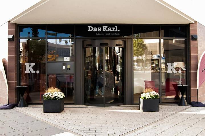 Hotel für 10 Personen, mit Terrasse