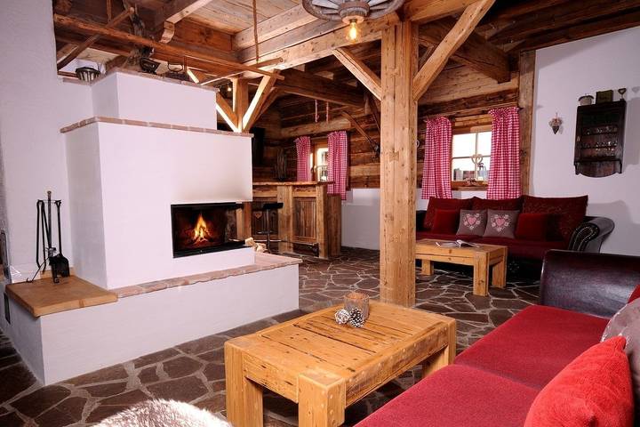 Ferienhaus für 12 Personen, mit Balkon und Terrasse sowie Garten und Sauna in Mühlbach am Hochkönig