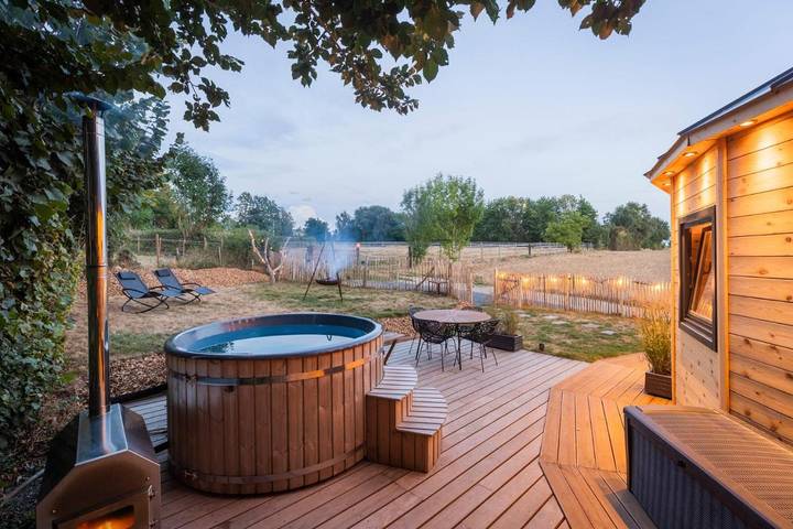 Gîte pour 2 personnes, avec jacuzzi ainsi que sauna et jardin à Hannut - 2
