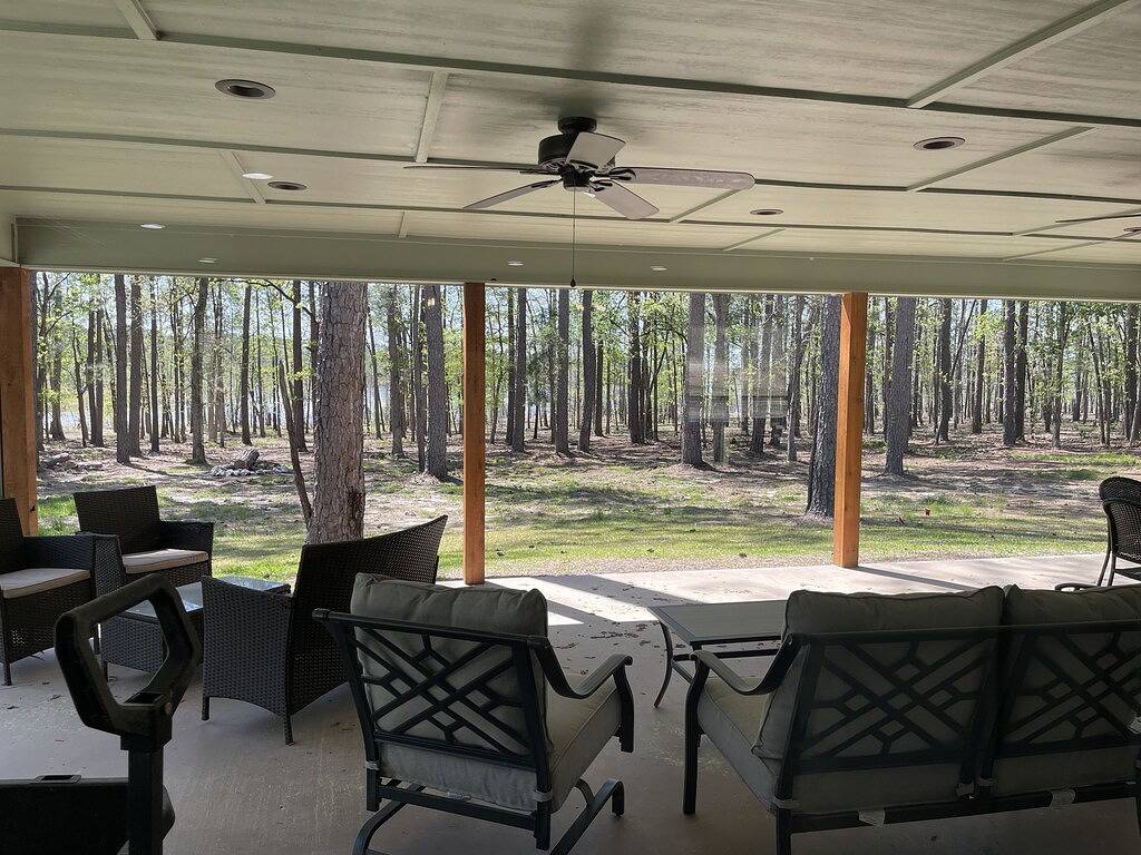 The Shores - Beautiful waterfront home on The Shores of Lake Sam Rayburn in Sam Rayburn Reservoir