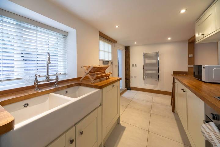 Charming 1 Bedroom Period Cottage in Sevenoaks in Kent