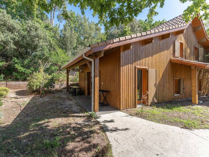 Gîte pour 8 personnes, avec piscine et balcon dans Plage Moutchic