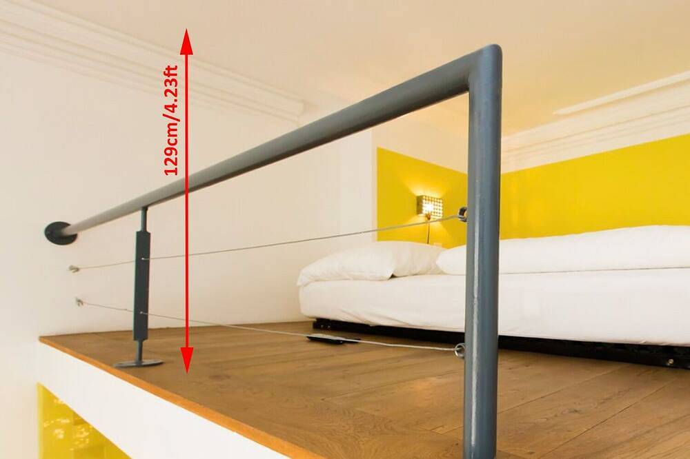 Ganze Wohnung, Großzügiges Studioapartment mit Schlafgalerie in Köln, Rheinland