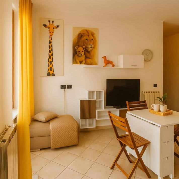 Casa vacanza per 4 persone, con Balcone e Terrazza nonché Giardino a Pomezia