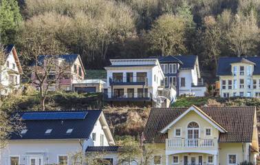 Ferienwohnung für 6 Personen, mit Terrasse und Ausblick an der Burg Eltz
